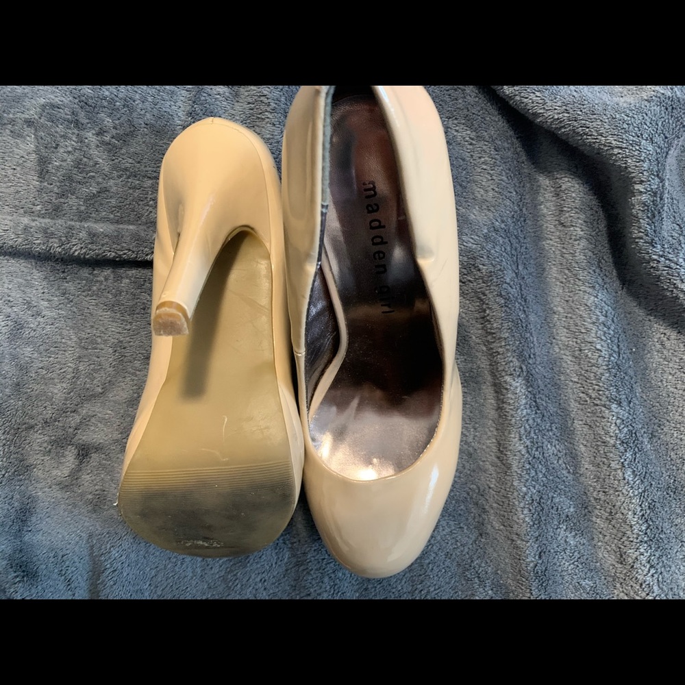 Cream patten leather heels